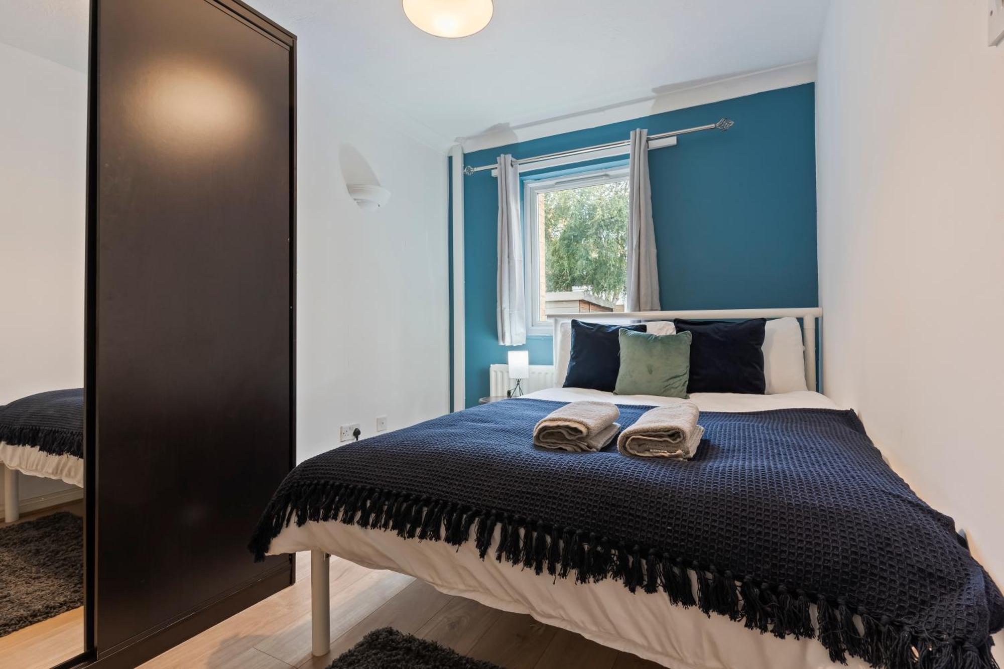 Lovely 4Br House In The City With Parking Londres Exterior foto